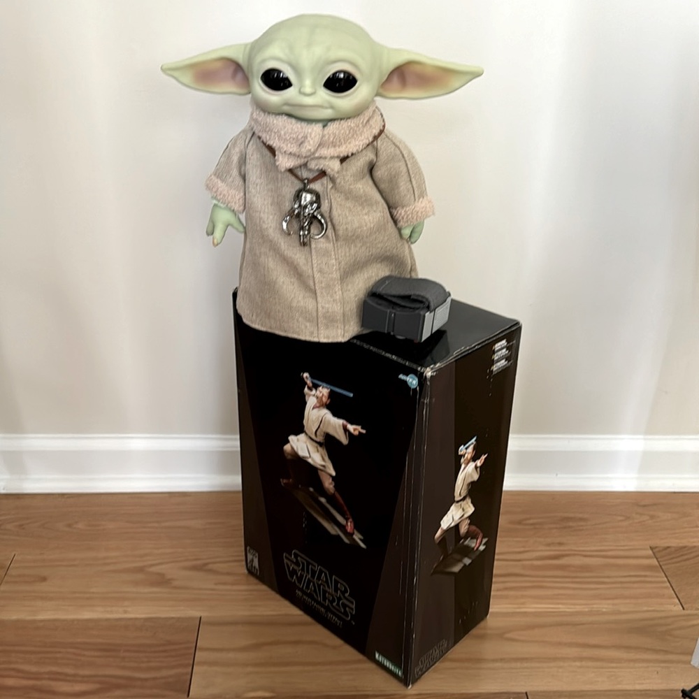 Set of Two! Star Wars collector items